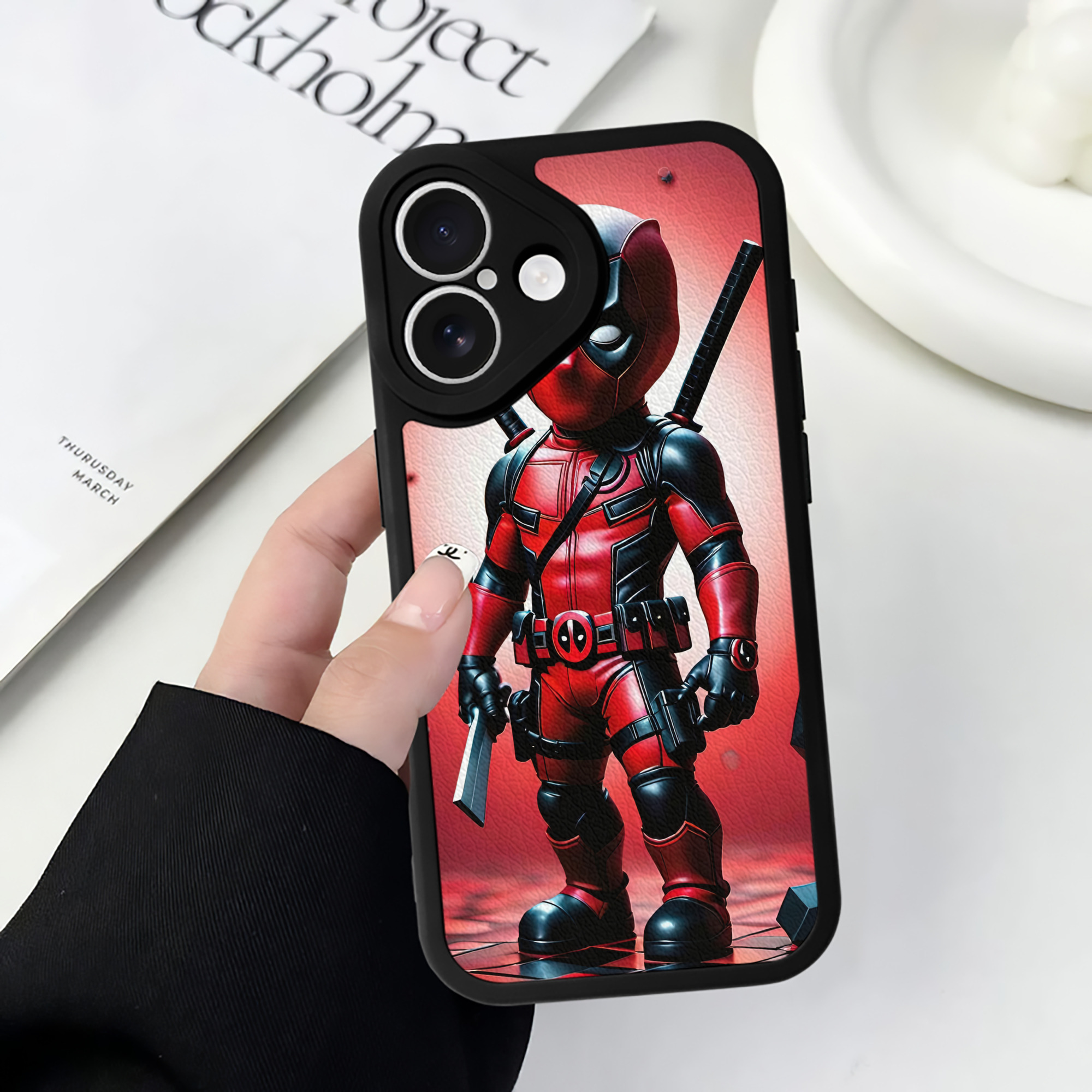 Deadpool デッドプール 【iPhone 16シリーズ対応】シリコンスマホケース（レザー調） 材質：シリコン